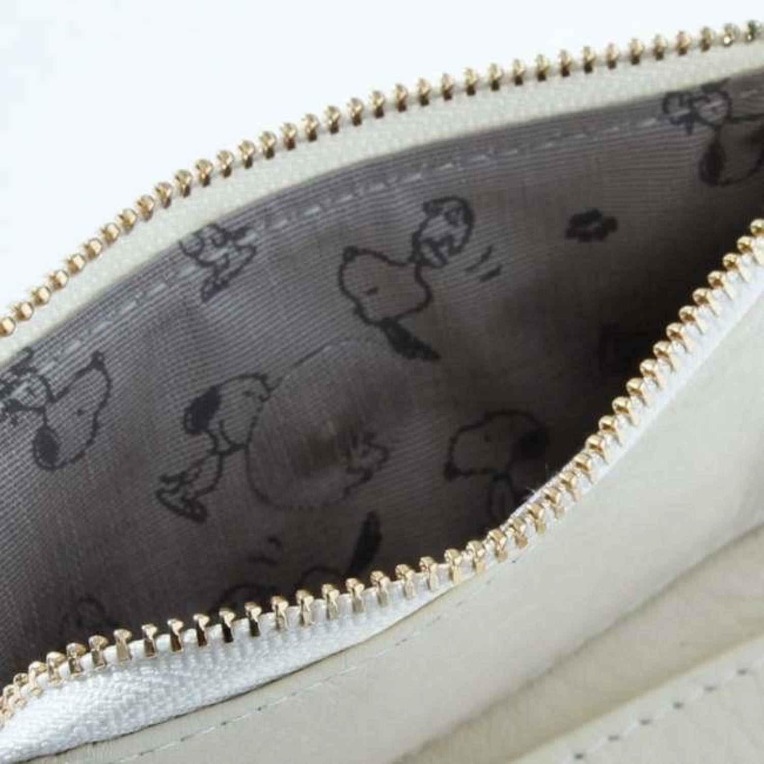 SNOOPY/スヌーピー/PEANUTS/ピーナッツ/スモーキーパステル/ キーケース/本革